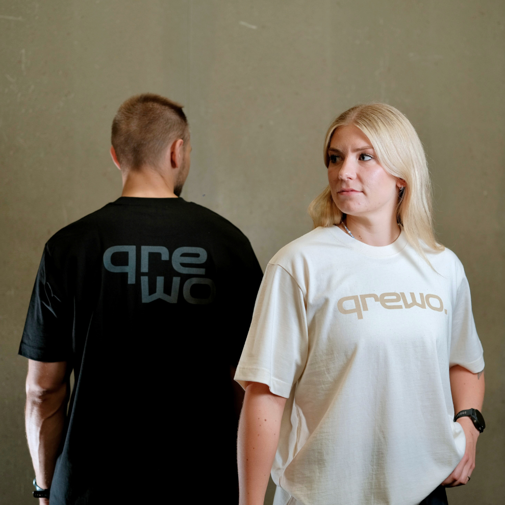 qrewo signature t-shirt