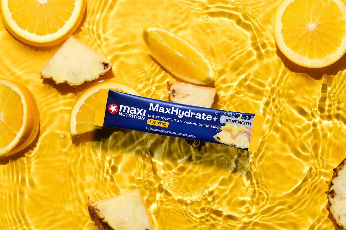 MaxHydrate+ Strength elektrolitowy z kreatyną Exotic 8 x 20 g